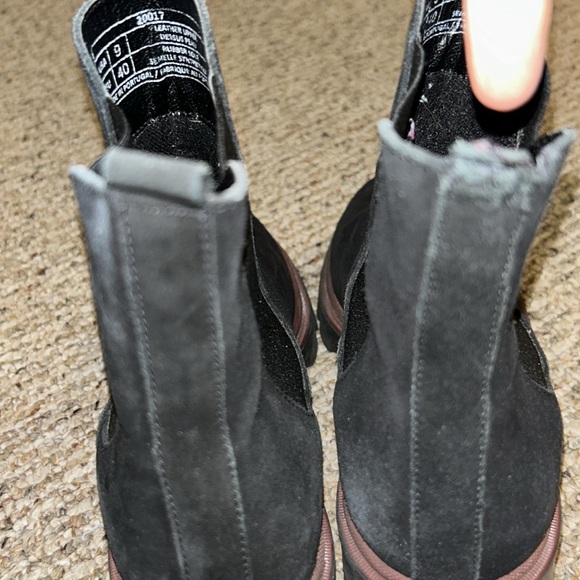 Antonio De Faria Women’s Chelsea Suede Boots Size 9 - Picture 10 of 10